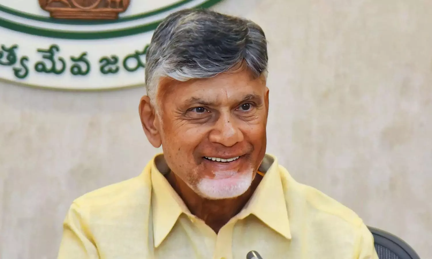 ఏపీ ఉద్యోగులకు దీపావళి కానుక! బకాయిలపై కాసేపట్లోనే కీలక ప్రకటన? ఏపీ ఉద్యోగులకు దీపావళి కానుక! బకాయిలపై కాసేపట్లోనే కీలక ప్రకటన?