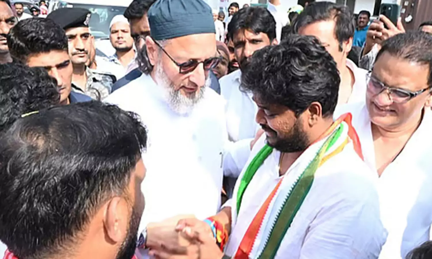 జూబ్లీ హిల్స్  హీట్ : కాంగ్రెస్ కి అడ్వాన్స్ కంగ్రాట్స్ !