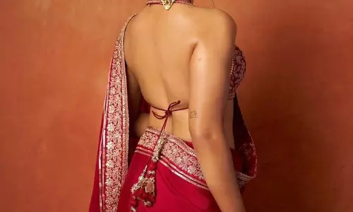 Ahsaas Channa Dazzles in Traditional Saree