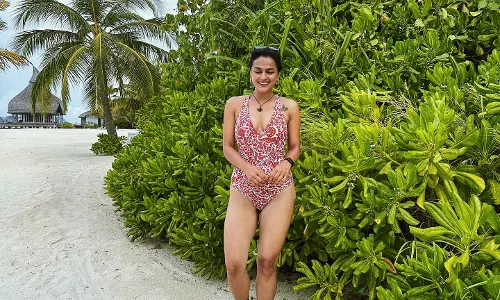 Shraddha Srinath is Just Awesome in Every Style!