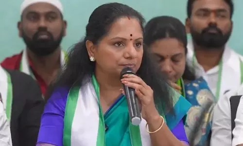 హంత‌కులే వ‌చ్చి.. నివాళుల‌ర్పిస్తున్నారు:  క‌విత షాకింగ్ కామెంట్స్‌