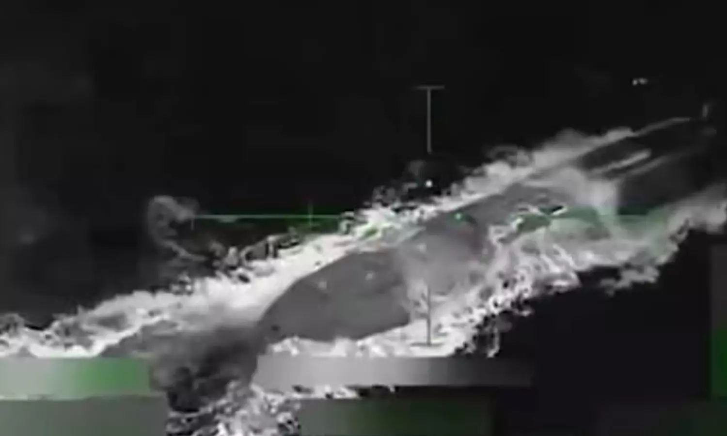 సముద్రం లోపల నుంచి జలాంతర్గామిలో డ్రగ్స్ రవాణా.. గురిచేసి కొట్టిన అమెరికా సముద్రం లోపల నుంచి జలాంతర్గామిలో డ్రగ్స్ రవాణా.. గురిచేసి కొట్టిన అమెరికా