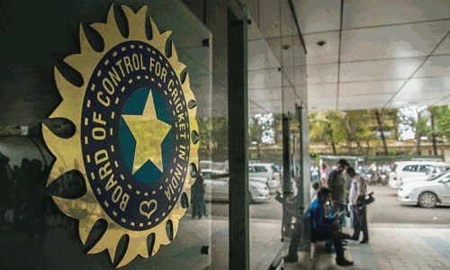 పాకిస్తాన్ దాడిలో అప్ఘన్ క్రికెటర్ల మృతి.. బీసీసీఐ సంచలన  నిర్ణయం