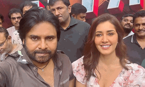 పవన్‌ పేరు... అది వినకుండానే రాశి ఓకే!