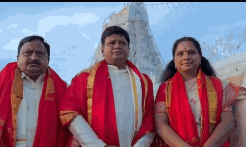 పాదయాత్రకు ముందు కవిత ‘ఆధ్యాత్మిక స్టెప్’