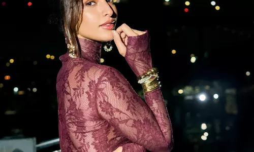 Triptii Dimri Mesmerizing Night Photo