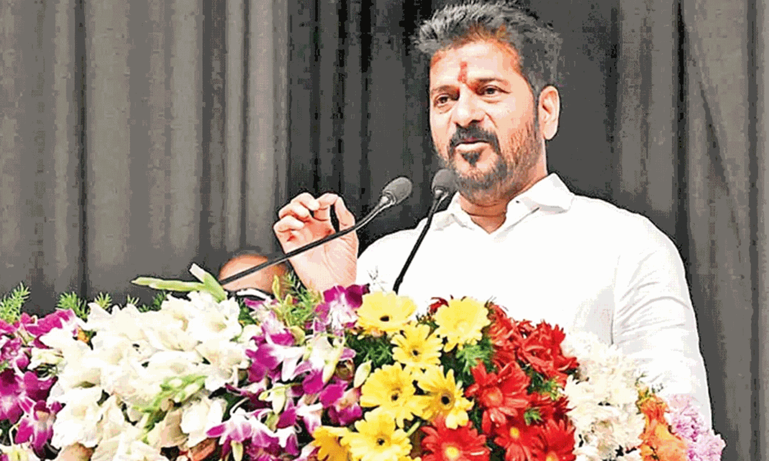 బీఆర్ఎస్ ప్లస్ బీజేపీ...కాంగ్రెస్ వ్యూహమా ?