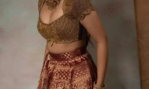 Pragya Nagra Shares Her Diwali Joy in Traditional Style