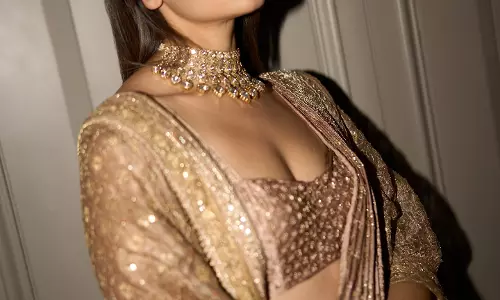 Fam Jam Meets Diwali Glam: Alia Bhatt & Kareena Kapoor Khan Dazzle in Festive Glow”