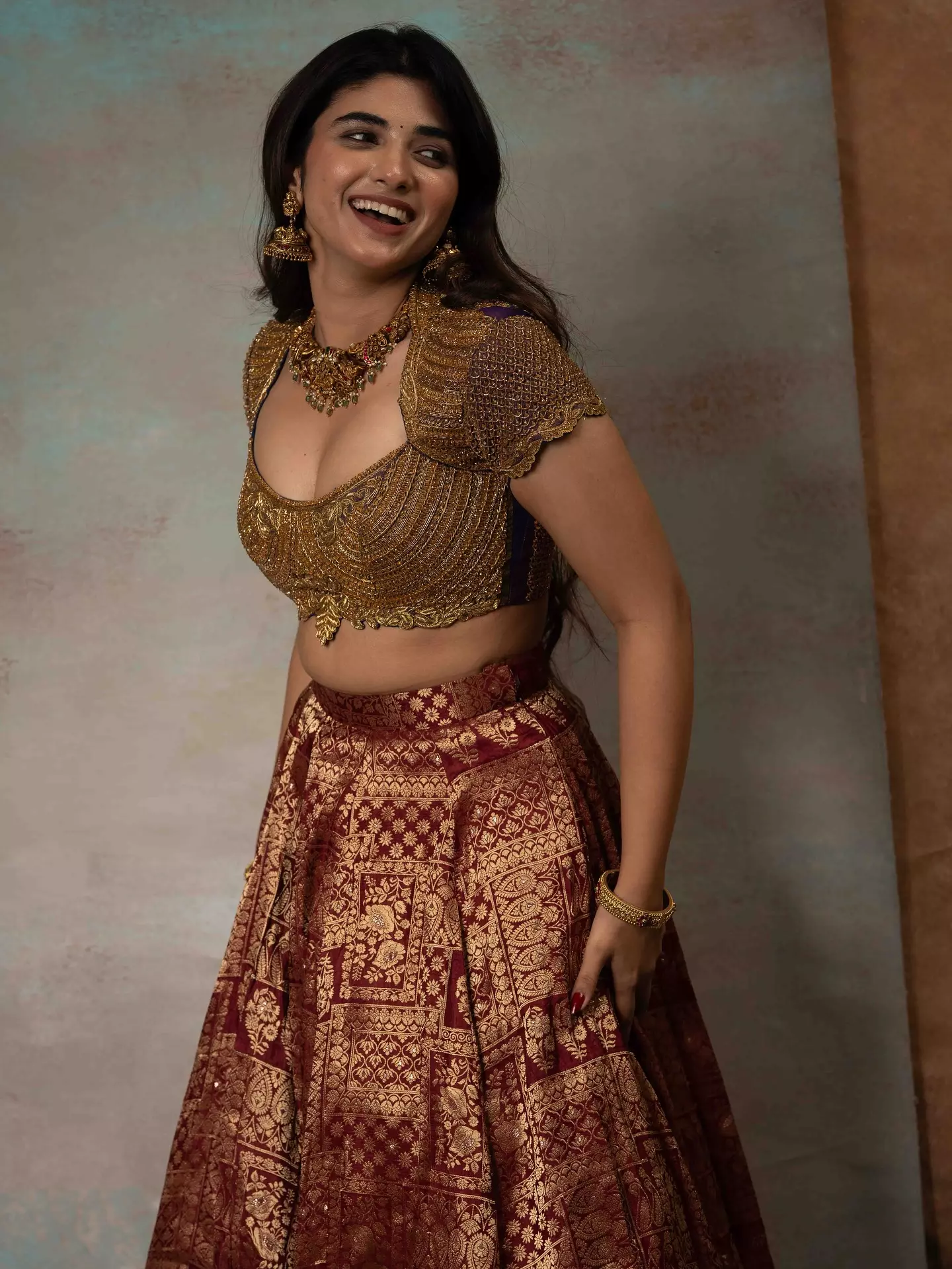 Pragya Nagra Shares Her Diwali Joy in Traditional Style