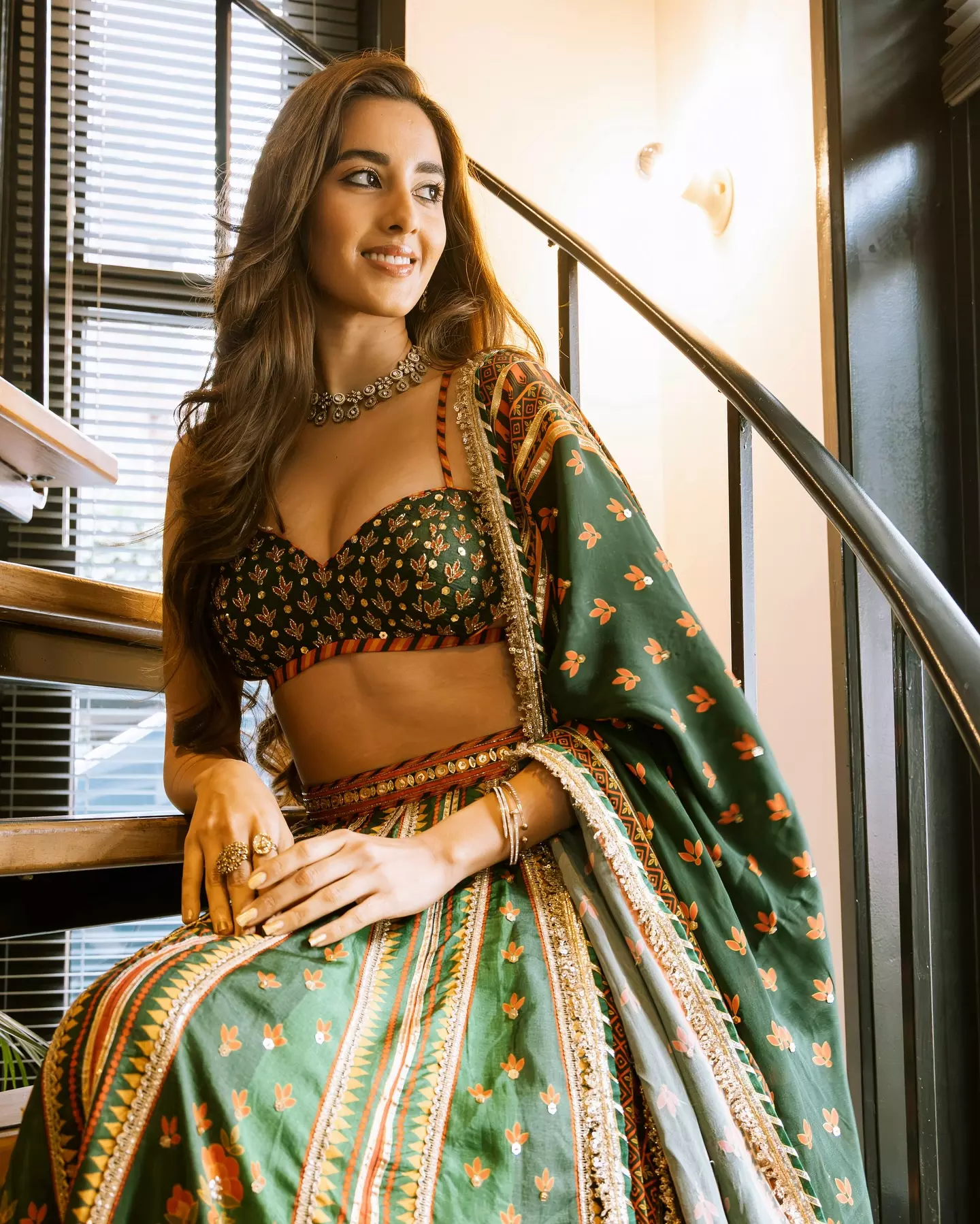 Simratt Kaur Randhawa’s Radiant Diwali Look A Blend of Elegance & Tradition