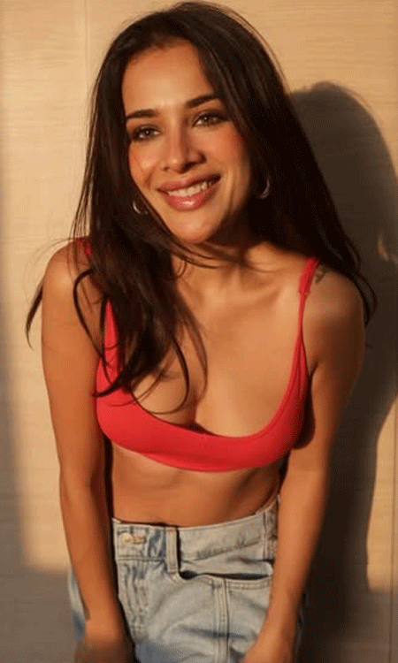 Sara Gurpals Latest Look Will Have You Gasping in Awe