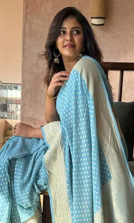 Anjali Graceful Vibes in Serene Blue Saree