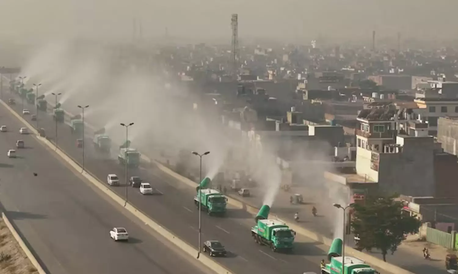 ఇండియా వల్లే లాహోర్‌ కు పొగ.. మండిపోతోందక్కడ