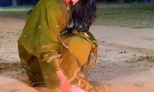 Samantha Ruth Prabhu Enjoys Diwali With Raj Nidimoru