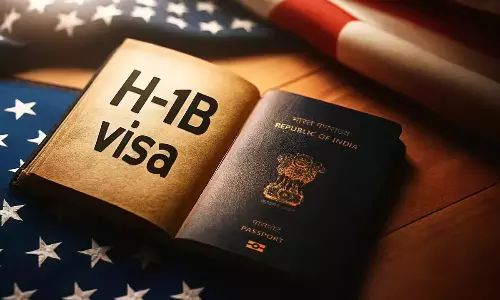 H1B వీసా 2025 న్యూ రూల్స్ :  అమెరికాలోని విద్యార్థులకు $100,000 రుసుము మినహాయింపుతో పెద్ద ఉపశమనం