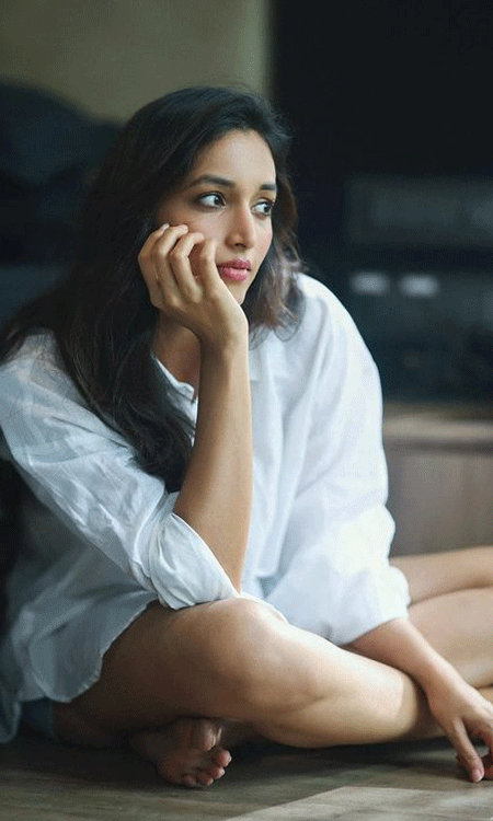 Wishing Srinidhi Shetty a Glorious Birthday Beauty& Rising Stardom!
