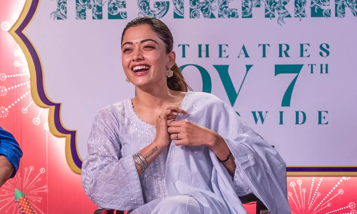 సింగిల్ కాదు మంచి గర్ల్ ఫ్రెండ్ ను -రష్మిక సింగిల్ కాదు మంచి గర్ల్ ఫ్రెండ్ ను -రష్మిక