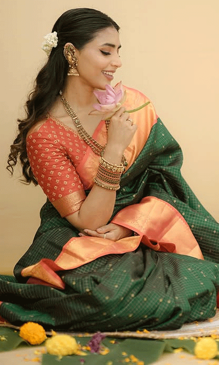 Sapthami Gowda’s Festive Saree Look for Diwali