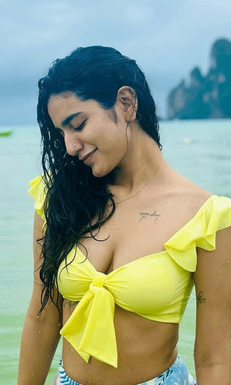 Priya Prakash Varrier Looks AWE in Yellow