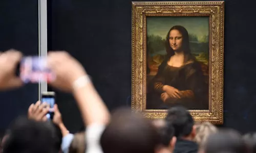 అంద‌రి మ‌న‌సులు చూర‌గొన్న మోనాలిసా.. ఓసారి చోరీ చేశారు తెలుసా?