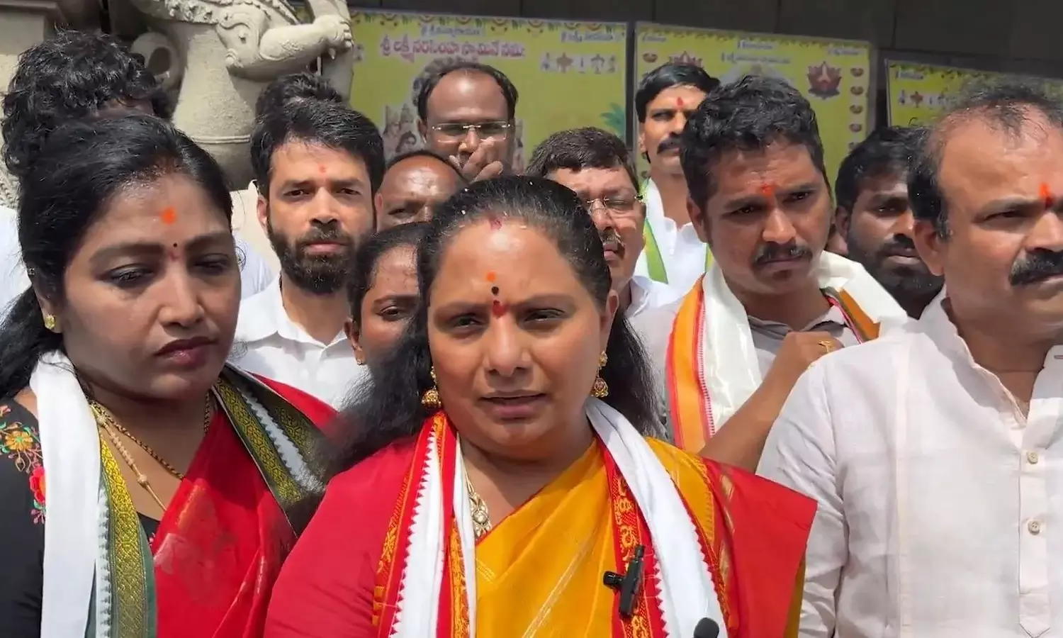 పార్టీ పెట్టాలంటే భయపడుతున్న కవిత? పార్టీ పెట్టాలంటే భయపడుతున్న కవిత?