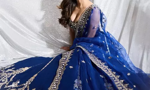 Mouni Roy :When Tradition Meets Twilight Glamour