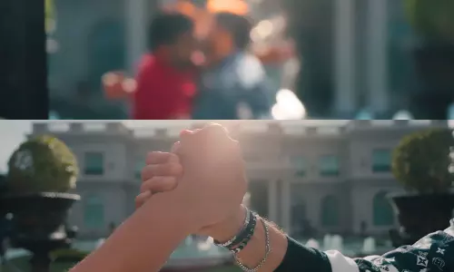 మెగాస్టార్ ని మై బాస్ అంటూ హీటెక్కించిన వెంకీ!