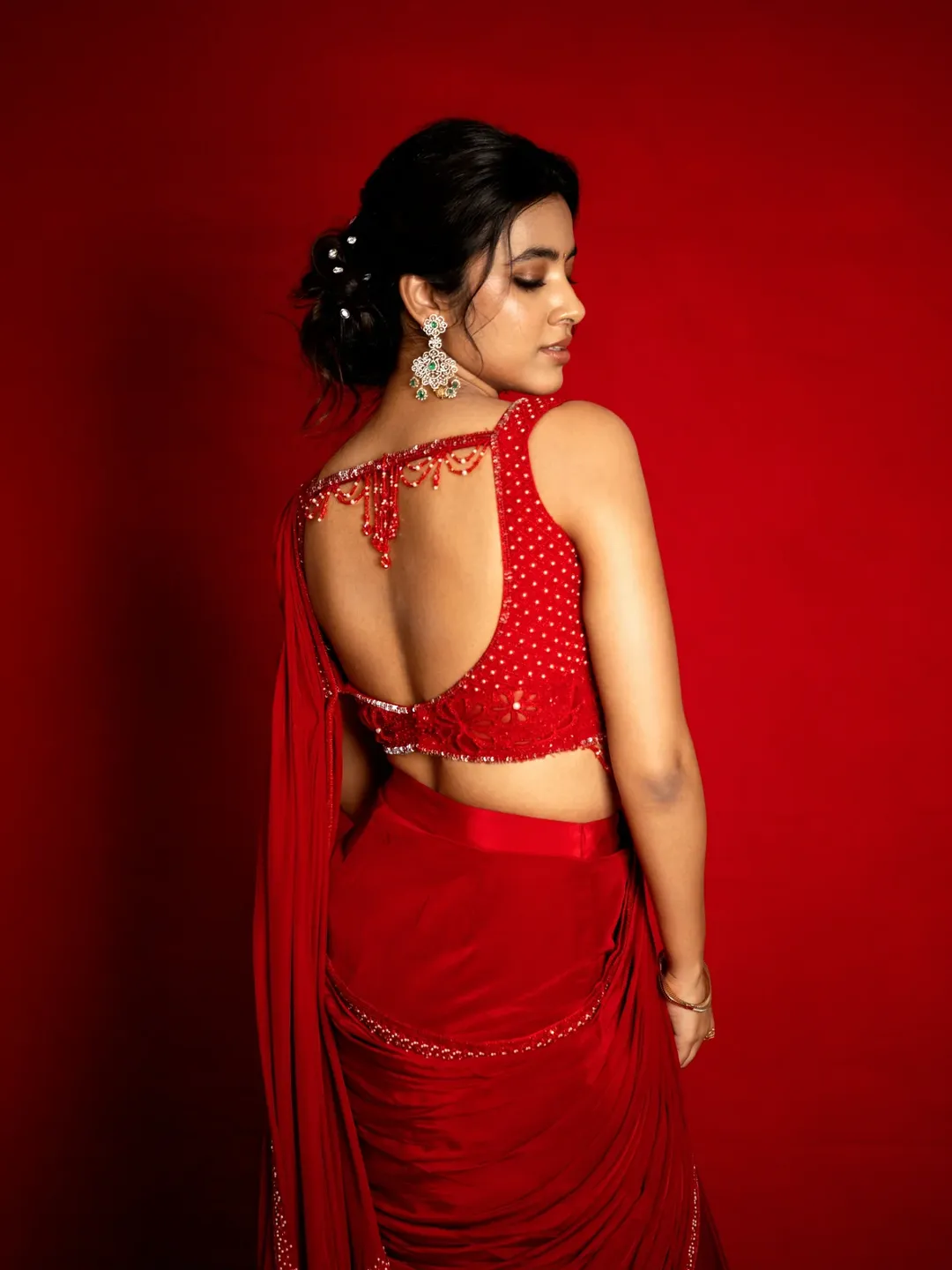 Shivani Nagaram gets all attention in red saree