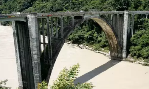 బంగ్లాలో చైనా ఎంట్రీ.. భారత్ కు ముప్పు?