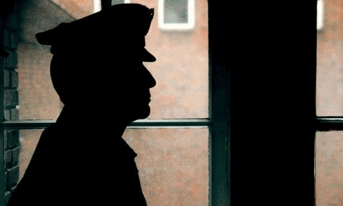 ఏపీ: ఆ పోస్టు నాకు ఇవ్వ‌రూ.. మాజీ డీజీపీ ప్ర‌ద‌క్షిణ‌లు... !