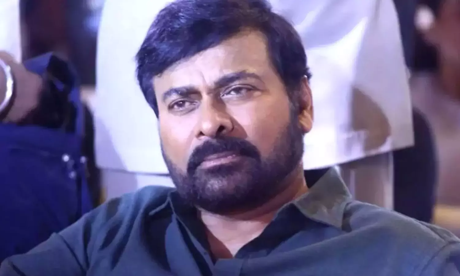 మెగా ప్లానింగ్.. డబుల్ కాదు ట్రిపుల్ ఫీస్ట్..!