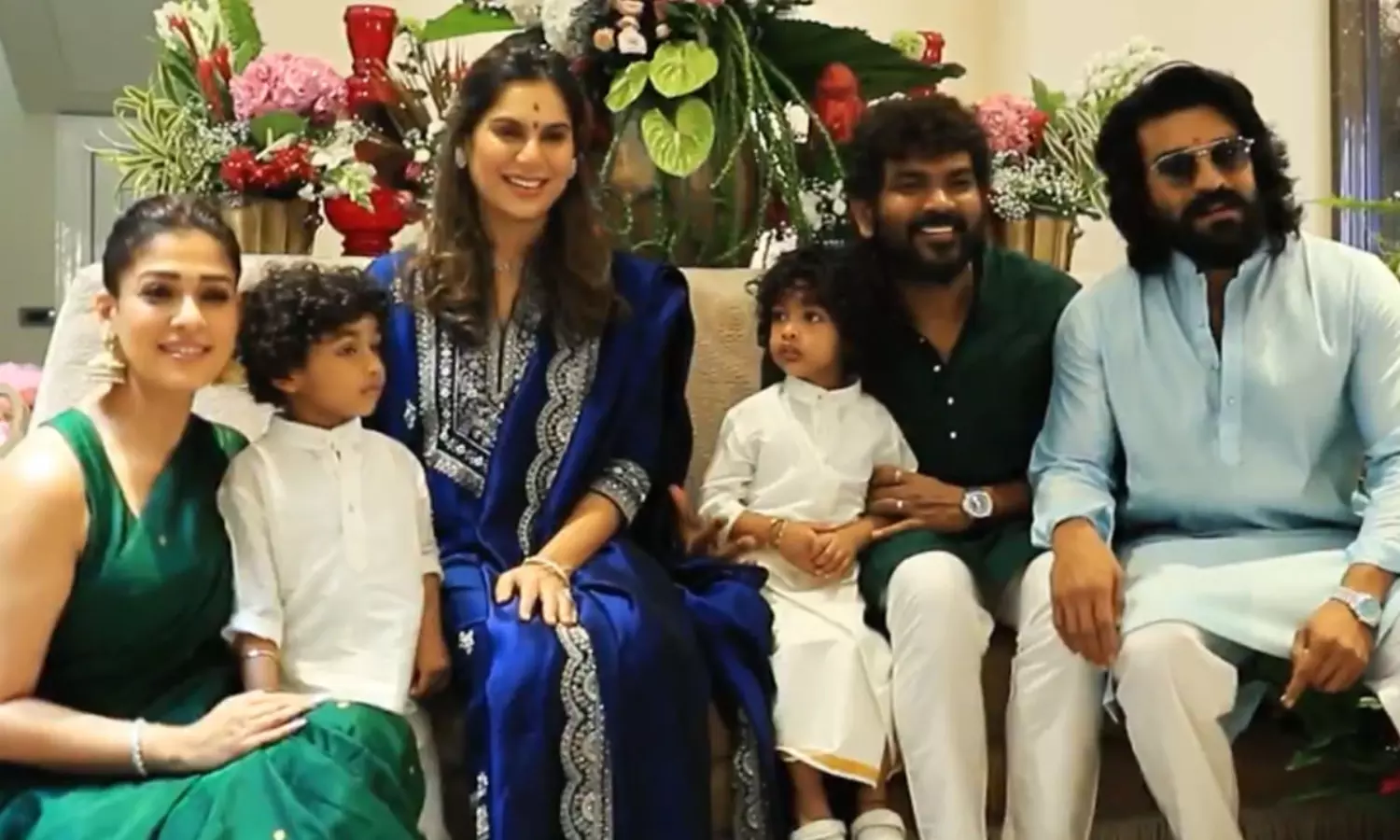 ఉప్సీ ట్విన్స్ వేడుకకు ట్విన్స్ మదర్.. ఏంటి మ్యాటర్? ఉప్సీ ట్విన్స్ వేడుకకు ట్విన్స్ మదర్.. ఏంటి మ్యాటర్?