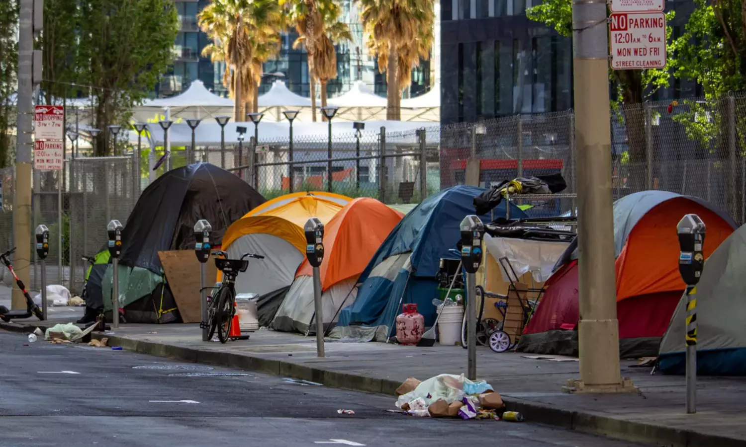 పెరిగిపోతున్న ఇల్లు లేని వారి సంఖ్య.. వరల్డ్ వైడ్ ఏ దేశంలో ఎంతమంది అంటే? పెరిగిపోతున్న ఇల్లు లేని వారి సంఖ్య.. వరల్డ్ వైడ్ ఏ దేశంలో ఎంతమంది అంటే?