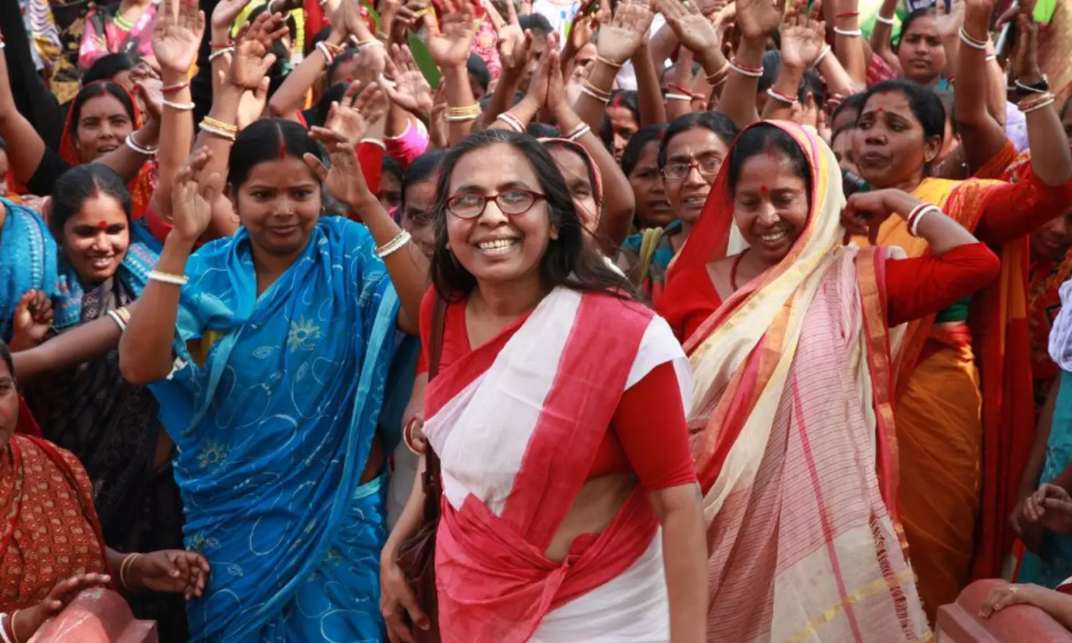 ఉద్యోగరీత్యా మహిళలకు అధిక ప్రాధాన్యత కల్పిస్తున్న టాప్ - 10 స్టేట్స్ ఇవే! ఉద్యోగరీత్యా మహిళలకు అధిక ప్రాధాన్యత కల్పిస్తున్న టాప్ - 10 స్టేట్స్ ఇవే!