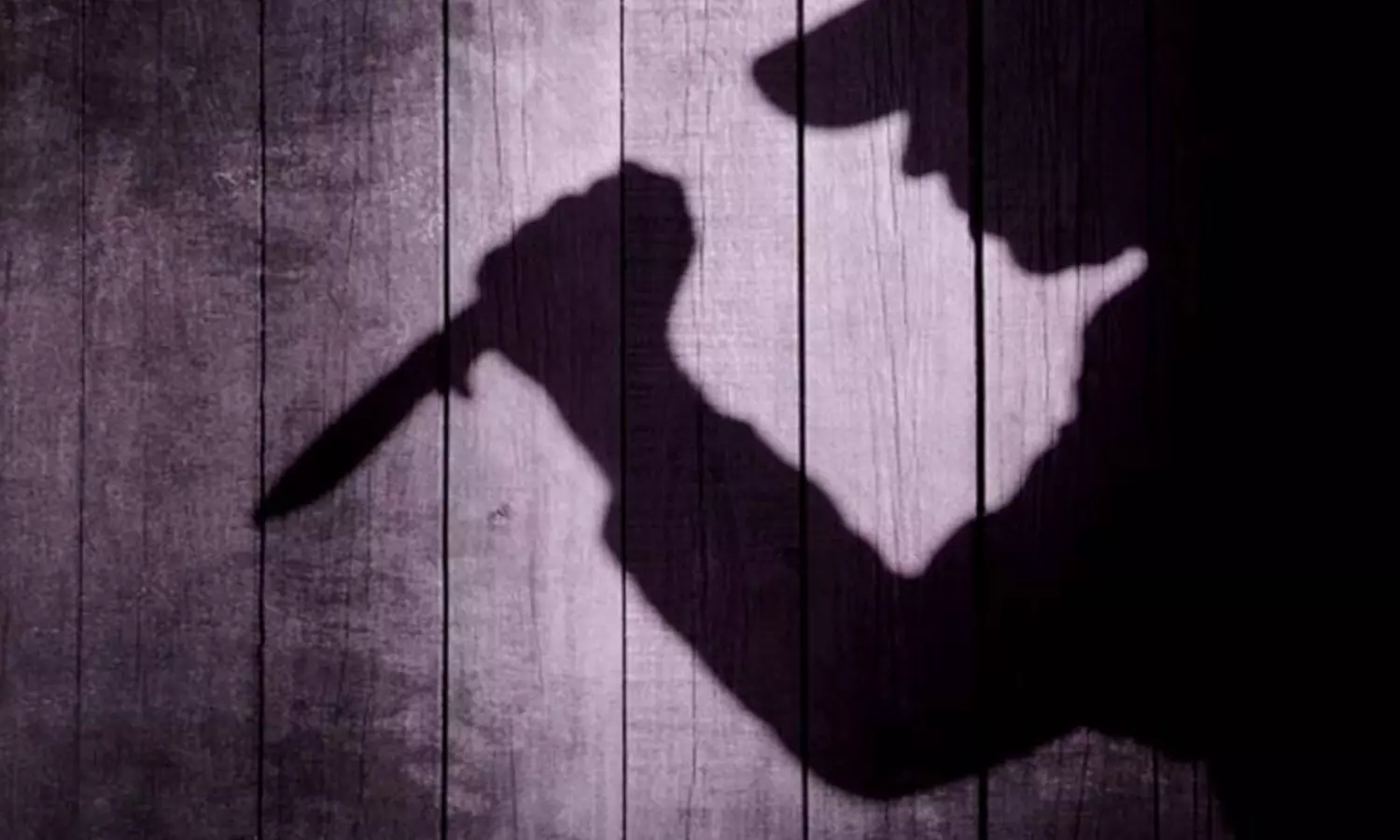 షాకింగ్... భార్యను చంపి, మంచం కిందే పూడ్చిపెట్టి, దానిపైనే నిద్ర! షాకింగ్... భార్యను చంపి, మంచం కిందే పూడ్చిపెట్టి, దానిపైనే నిద్ర!