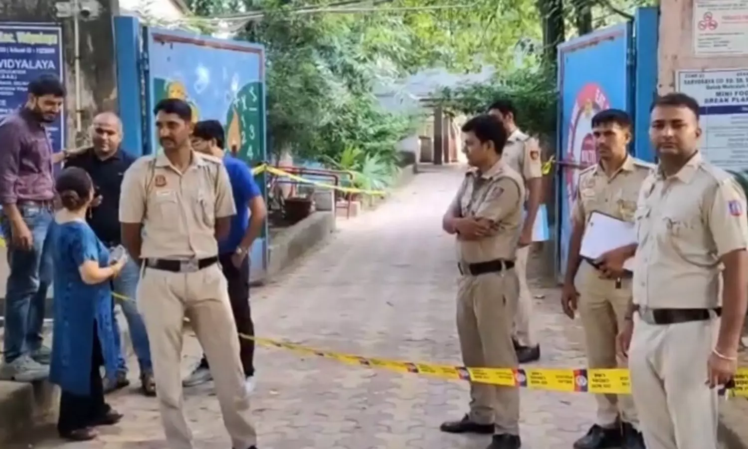 ఢిల్లీలో ఆత్మాహుతి ఉగ్ర కలకలం.. కొద్దిలో మిస్.. ఏం జరిగిందంటే?