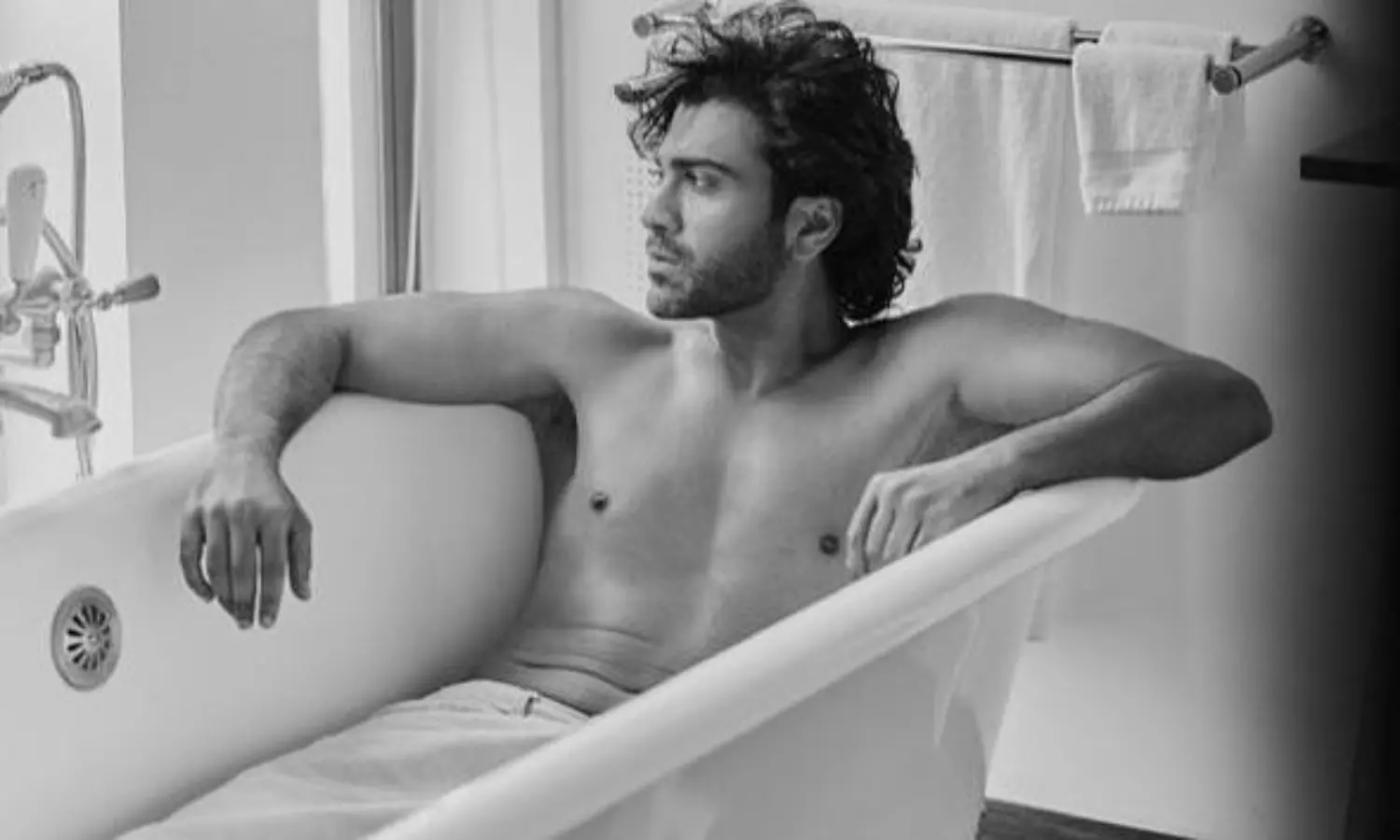 Pic Talk: Sharwanand Goes Shirtless! Pic Talk: Sharwanand Goes Shirtless!