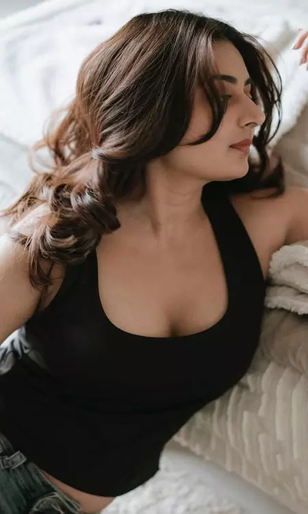 Esther Anil Stuns In A Black Dress