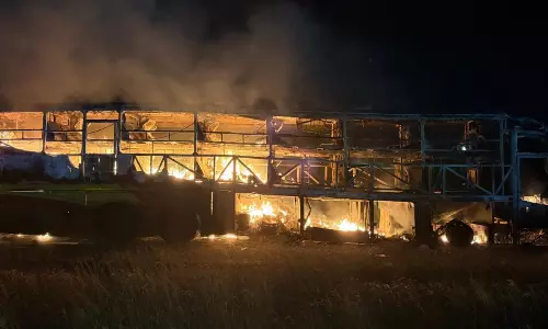 కర్నూలులో పూర్తిగా దగ్దమైన ట్రావెల్స్  బస్సు... 20 మందికి పైగా మృతి!