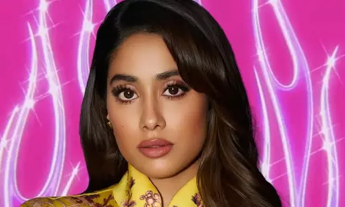 బార్బీ బొమ్మలా మారిన జాన్వీ!