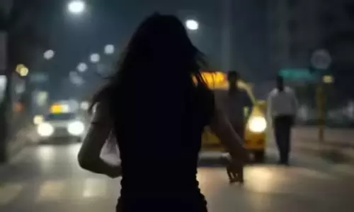 జాతివివక్ష ముసుగులో మరో దారుణం: యూకేలో భారత యువతిపై అత్యా*చారం