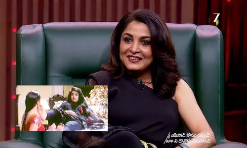 సౌందర్య ముఖంపై కాలుపెట్టిన రమ్యకృష్ణ.. క్లారిటీ ఇస్తూ.. కీలక కామెంట్స్!