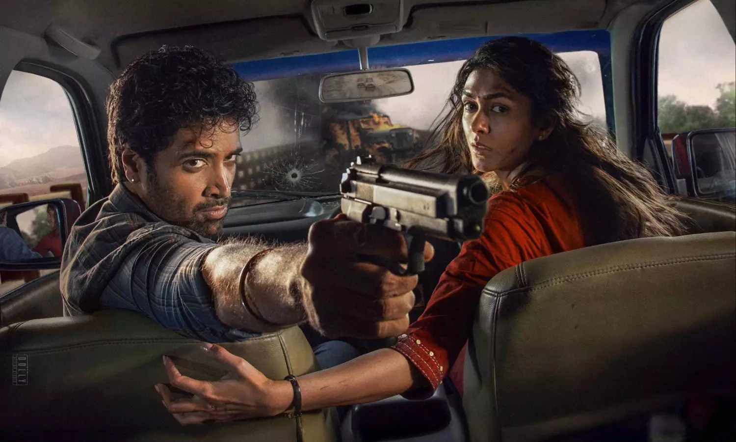 కొత్త సంవత్సరంలో డెకాయిట్.. రిలీజ్ ఎప్పుడంటే? కొత్త సంవత్సరంలో డెకాయిట్.. రిలీజ్ ఎప్పుడంటే?