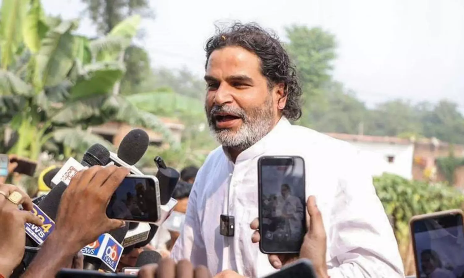 బెంగాలీవా? బీహారీవా? పీకేకు షాకిచ్చిన ఈసీ