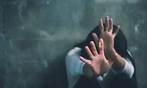 ఆన్ లైన్ లో ఆర్మీ యూనిఫామ్ కొని, డాక్టర్ పై అత్యాచారం.. అసలేం జరిగింది?