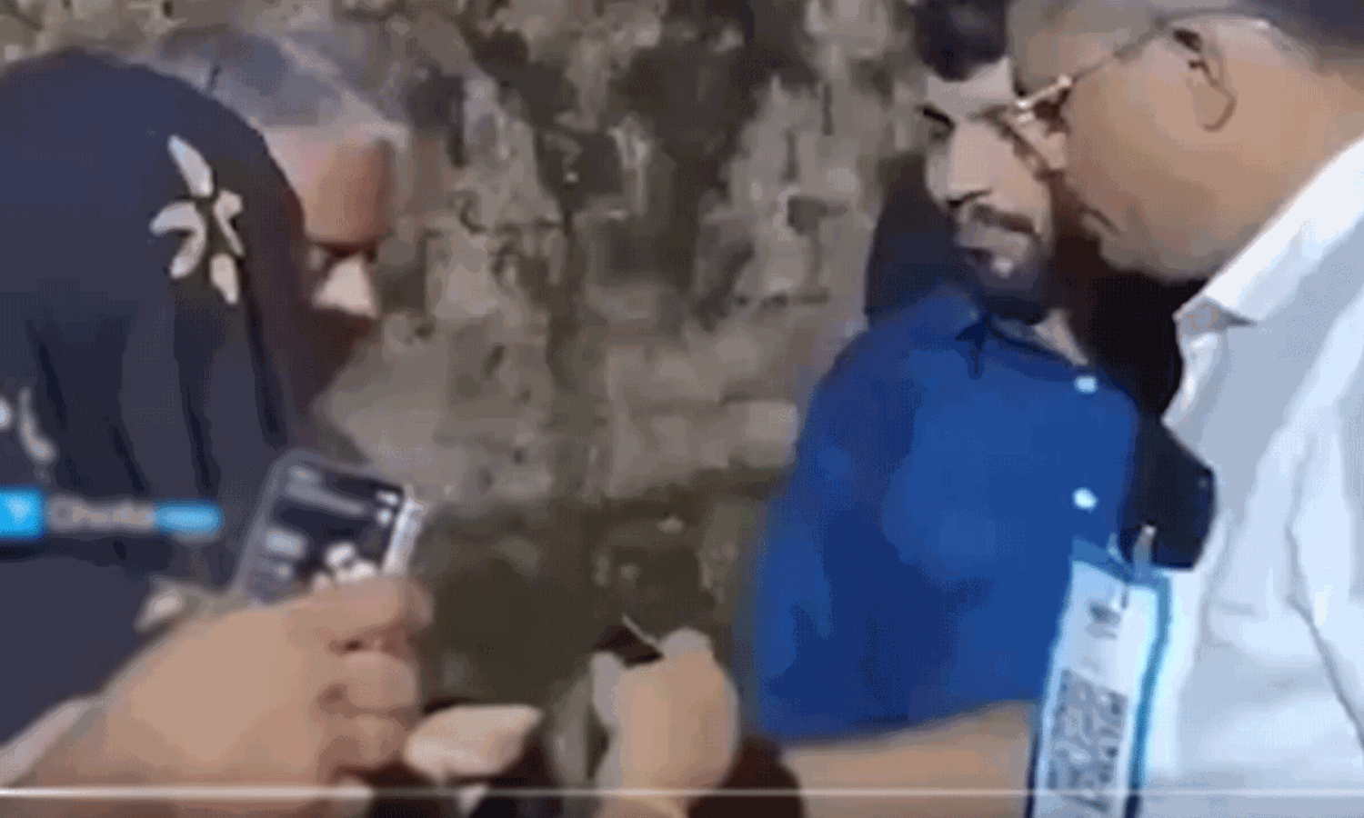 క్యాష్లెస్ పెళ్లి.. QR కోడ్ చదివింపులు.. ఇప్పుడిదే ట్రెండ్ క్యాష్లెస్ పెళ్లి.. QR కోడ్ చదివింపులు.. ఇప్పుడిదే ట్రెండ్