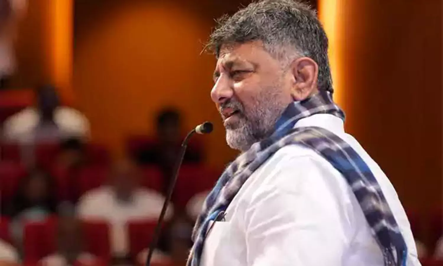 సొంత కారు లేకపోతే పిల్లనివ్వరట..చిచ్చు పెట్టిన డీకే