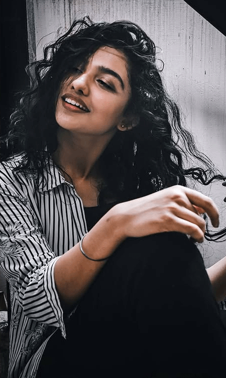 Mamitha Baiju Becomes New Crush To The Youth