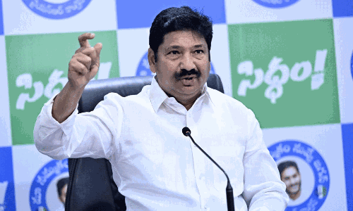 బాబు పవన్ విషయంలో టోన్ మార్చిన వైసీపీ